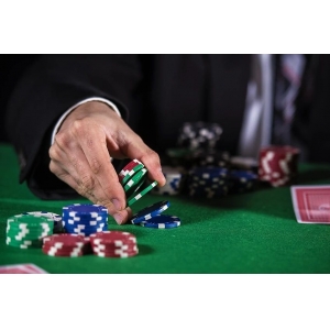扑克基础：计算翻前发到特定起手牌的概率公式！