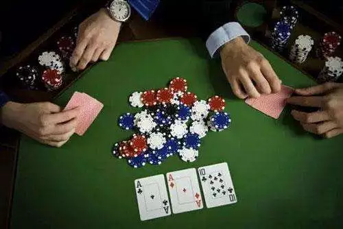 德州扑克半诈唬技巧的优势，这么打就对了